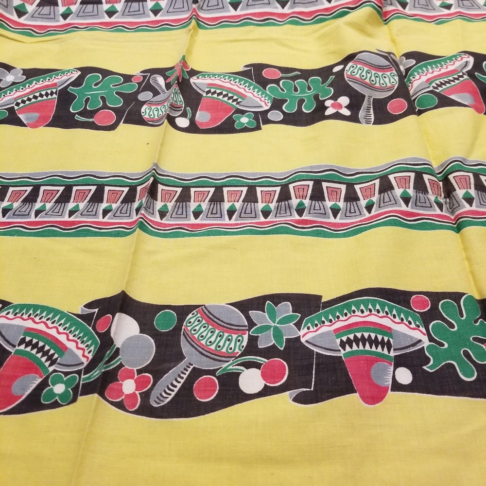 Vintage Tablecloth and Napkins